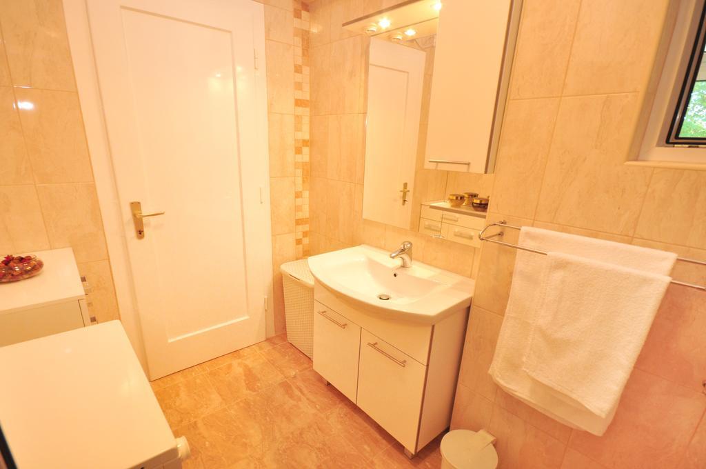 Downtown Apartment Durdica Split Exterior photo